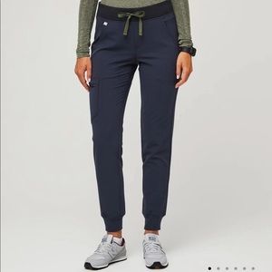 Figs Quiet Navy Zamora